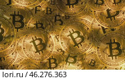 Loop 3d animation with crypto coins background with chaotic rotating bitcoins. Стоковое видео, видеограф Олег Грач / Фотобанк Лори