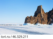 LAKE BAIKAL, OLKHON ISLAND, IRKUTSK REGION, RUSSIA -  February 22, 2025: Many tourists from different cities come across ice of frozen Baikal Lake to famous Cape Khoboy, natural landmark. Редакционное фото, фотограф Виктория Катьянова / Фотобанк Лори
