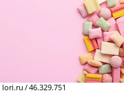 Chewing gums on color background. Стоковое фото, фотограф Pixel_shot / Фотобанк Лори
