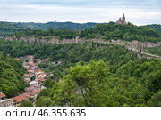 Панорамный вид на крепость Царевец в Велико-Тырново, Болгария (2019 год). Стоковое фото, фотограф Дымов Игорь / Фотобанк Лори