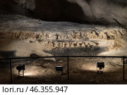 Доисторические рисунки в пещере Магура (Magura Cave) на северо-западе Болгарии, недалеко от Белоградчика ( Belogradchik), провинция Видин (Vidin) (2019 год). Стоковое фото, фотограф Дымов Игорь / Фотобанк Лори