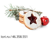 Tasty Linzer cookies on white background. Стоковое фото, фотограф Pixel_shot / Фотобанк Лори