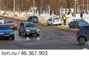 Russia, Samara. February 15, 2014. traffic police officers monitor traffic on Stara Zagora Street. Редакционное фото, фотограф Акиньшин Владимир / Фотобанк Лори