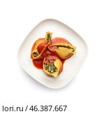 Plate with tasty conchiglioni pasta on white background. Стоковое фото, фотограф Pixel_shot / Фотобанк Лори