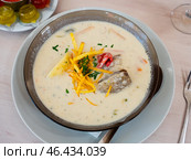 Sopa de mani is peanut soup made with beef, beef bones, potatoes and peas as main ingredients. Latin American cuisine. Стоковое фото, фотограф Яков Филимонов / Фотобанк Лори