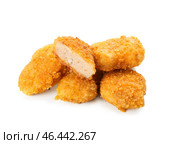 Вкусные самородки на белом фоне. Стоковое фото, фотограф Pixel_shot / Фотобанк Лори