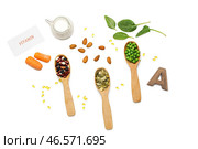 Набор полезных продуктов, богатых витамином А на белом фоне. Стоковое фото, фотограф Pixel_shot / Фотобанк Лори