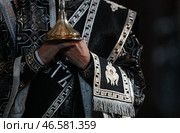 Священнослужитель в церковном облачении. Стоковое фото, фотограф Гавриил Григоров / ТАСС / Фотобанк Лори