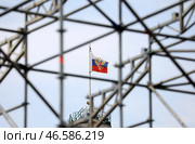 Государственный флаг Российской Федерации, развевающийся на ветру. Стоковое фото, фотограф Владимир Гердо / ТАСС / Фотобанк Лори