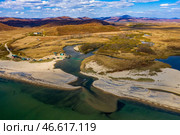 Заградительный невод в устье реки. Стоковое фото, фотограф Юрий Смитюк / ТАСС / Фотобанк Лори