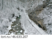 Краснодарский край. Река Курджипс в Гуамском ущелье. Стоковое фото, фотограф Дмитрий Феоктистов / ТАСС / Фотобанк Лори