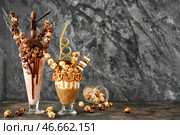 Вкусные уродские коктейли на гранж-фоне. Стоковое фото, фотограф Pixel_shot / Фотобанк Лори