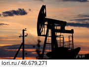 Нефтяной станок-качалка. Стоковое фото, фотограф О.Спиридонов/Бизнес Online / ТАСС / Фотобанк Лори