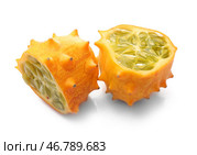 Вкусные плоды кивано на белом фоне. Стоковое фото, фотограф Pixel_shot / Фотобанк Лори