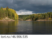Lake Ladoga near the village Lumivaara on a sunny autumn day, Ladoga skerries, Lakhdenpokhya, Republic of Karelia, Russia. Стоковое фото, фотограф Ula Ulachka / Фотобанк Лори