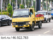 Mitsubishi Fuso Canter Colt Diesel 5. Редакционное фото, фотограф Art Konovalov / Фотобанк Лори
