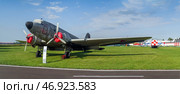 Американский транспортный самолёт Douglas DC-3. АвиаПарк Орешково, Воротынск (2024 год). Редакционное фото, фотограф Василий Мальцев / Фотобанк Лори