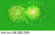 Fireworks on green screen background. Vibrant Colorful holiday firecracker animated on green backdrop. Firework animation. Frame Template. Chroma key. Motion graphics. Creative video clip for overlay. Стоковое AI-видео, аниматор Марина Демидюк / Фотобанк Лори
