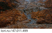 Huge mountains overgrown with forests around where cold springs beat. Стоковое фото, фотограф David Kashakhi / Фотобанк Лори
