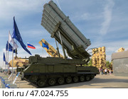 Пусковая установка ЗРК «ВИКИНГ» 9А316МЭ на экспозиции Международного военно-технического форума «Армия-2022». Парк «Патриот», Одинцово, Московская область, Россия. Редакционное фото, фотограф Наталья Волкова / Фотобанк Лори