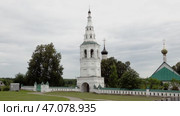 Старинная русская деревня Кидекша. Православная церковь Бориса и Глеба. Июль. Ancient Russian village Kideksha. Orthodox Church of Boris and Gleb. July. Стоковое видео, видеограф Горшков Александр / Фотобанк Лори