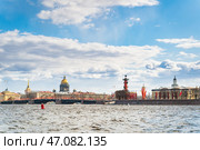 St. Petersburg panoramic view from the Neva River to the of central landmarks (2022 год). Стоковое фото, фотограф Ирина Мойсеева / Фотобанк Лори