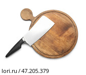Тесак для мяса с разделочной доской на белом фоне. Стоковое фото, фотограф Pixel_shot / Фотобанк Лори