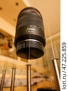 Belgrade, Serbia - March 10, 2025: Canon RF from 24 to 105mm f4 L IS USM. Редакционное фото, фотограф Виктор Ветошкин / Фотобанк Лори