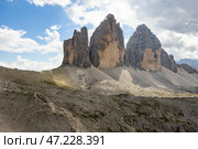 Picturesque view of Three peaks of Lavaredo situated in Italy. Стоковое фото, фотограф Яков Филимонов / Фотобанк Лори