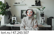 Underground hacker in cyberpunk environment operating in digital space. Concept of cyber activism, ethical hacking, digital underground, and anonymous intelligence shaping online security. Стоковое AI-видео, аниматор Енваев Андрей / Фотобанк Лори