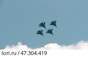 Russian air force aerobatic team Russian Knights SU-27. Стоковое видео, видеограф Алексей Сергеев / Фотобанк Лори
