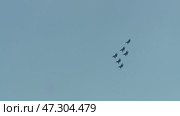 Russian air force aerobatic team Russian Knights SU-27. Стоковое видео, видеограф Алексей Сергеев / Фотобанк Лори