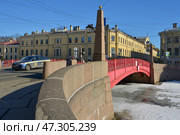 Вид Красного моста через Мойку. Гороховая улица. Петербург (2019 год). Стоковое фото, фотограф Александр Алексеев / Фотобанк Лори