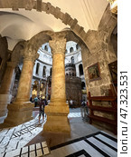 Interior of the Church of the Holy Sepulcher (2024 год). Редакционное фото, фотограф Irina Opachevsky / Фотобанк Лори