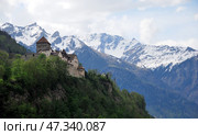 Vaduz castle view, Lichtenstein. april 2012. Редакционное фото, фотограф Александр Карпенко / Фотобанк Лори
