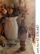 Interior, Easter egg with angel in retro style close-up. Стоковое фото, фотограф Татьяна Ляпи / Фотобанк Лори