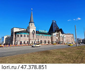 Moscow, Russia - March 22, 2025: Views of Moscow. Building of Moscow Yaroslavsky railway station. Редакционное фото, фотограф Глущенко Елена / Фотобанк Лори