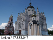 Вышний Волочёк. Вышневолоцкий Казанский женский монастырь. Собор Казанской иконы Божией Матери. Часовня Веры, Надежды, Любови и матери их Софии. Церковь Ефрема Сирина и Неонилы (2018 год). Стоковое фото, фотограф Илюхина Наталья / Фотобанк Лори