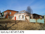 Старинные дома на улице 3-го. Интернационала в поселке Мстера Владимирской области. Стоковое фото, фотограф Сергей Овчинников / Фотобанк Лори
