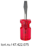 Короткая отвертка с красной пластиковой ручкой. Short screwdrivers with a red handle on white. Стоковое фото, фотограф Татьяна Д / Фотобанк Лори