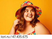 Happy woman in beach hat on yellow background, chubby plus size model portrait. Стоковое AI-изображение, AI-художник Станислав Тарко / Фотобанк Лори
