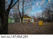 Заброшенный детский сад в Курьяново, Москва. Стоковое фото, фотограф Наталья Филатова / Фотобанк Лори