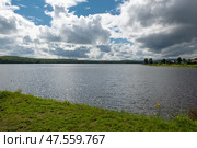 Летним днем на Северском водохранилище в городе Полевской Свердловской области. Стоковое фото, фотограф Pukhov K / Фотобанк Лори