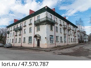 Жилой дом, Сортавала, Карелия (2024 год). Редакционное фото, фотограф Наталия Бушкевич / Фотобанк Лори