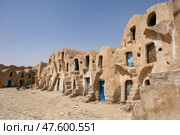 Ksar of Medenine in Tunisia with Berber granary structures. Стоковое фото, фотограф Яков Филимонов / Фотобанк Лори
