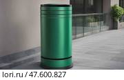 Modern Green Garbage Bin, Black Trash Can on Street, Metal Waste Bin for Mix Trash and Non Recyclable Waste. Стоковое AI-видео, аниматор Ирина Старикова / Фотобанк Лори