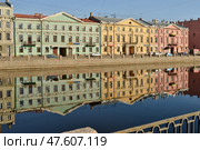 Санкт-Петербург. Река Фонтанка. Отражения. Дома Олениных - Полторацких ("Три сестры") (2013 год). Стоковое фото, фотограф Александр Алексеев / Фотобанк Лори