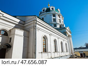 Церковь Симеона Столпника за Яузой в солнечный день ранней весной. Москва. Россия. Редакционное фото, фотограф E. O. / Фотобанк Лори