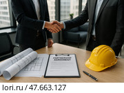 Business Partners Finalize Partnership Agreement in Modern Office Setting During Daylight Hours. Стоковое AI-изображение, AI-художник Юлия Гапеенко / Фотобанк Лори