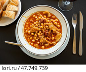 National Spanish dish tripe Callos la Gallega - thick broth with chickpeas. Стоковое фото, фотограф Яков Филимонов / Фотобанк Лори
